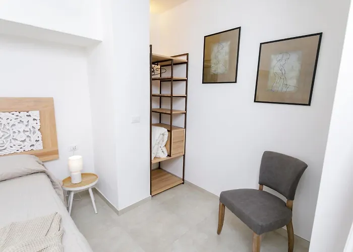 Lo Scirocco アパート